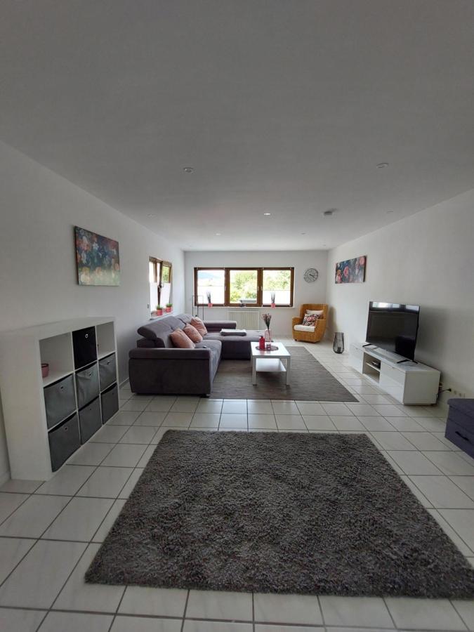 Ferienwohnung Uljana Schweich Ngoại thất bức ảnh