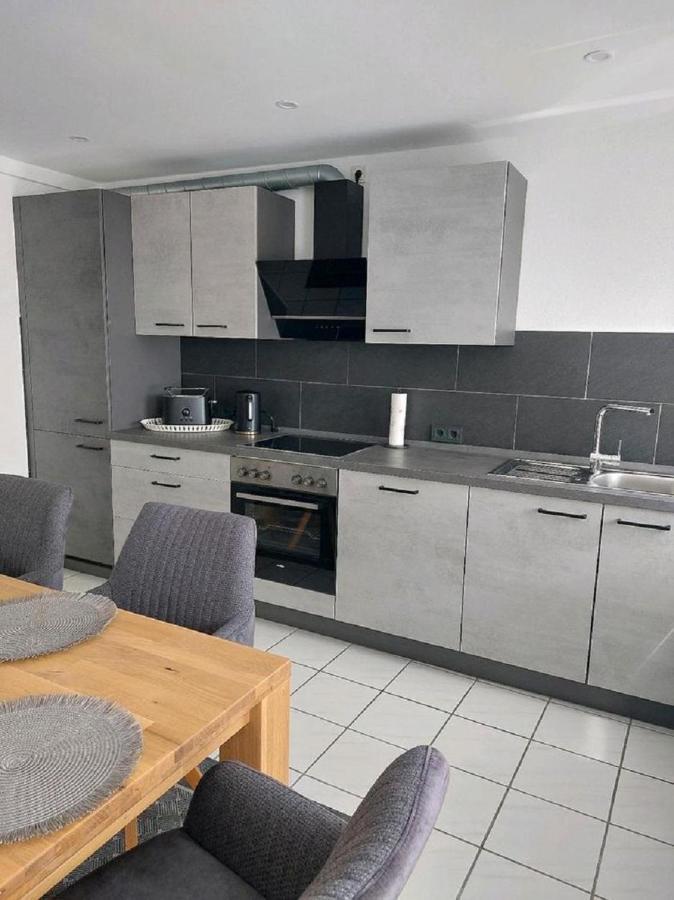 Ferienwohnung Uljana Schweich Ngoại thất bức ảnh