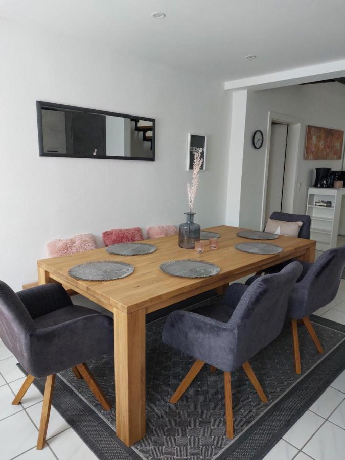 Ferienwohnung Uljana Schweich Ngoại thất bức ảnh