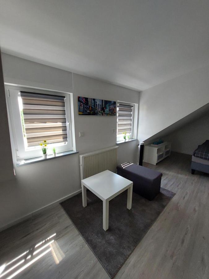 Ferienwohnung Uljana Schweich Ngoại thất bức ảnh